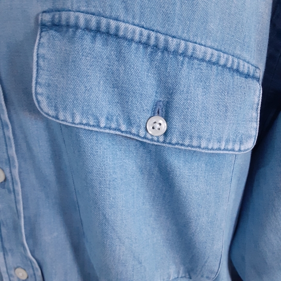 Polo Ralph Lauren, Chambray, Button Flap Pocket Front, Cotton LS Shirt, Size M - Picture 6 of 10